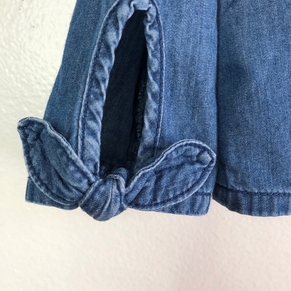Girls Chambray Button up w/ bow sleeves Size M - Picture 3 of 5